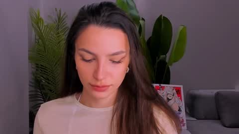 whoislulu online show from December 2024 06:00:02 PM