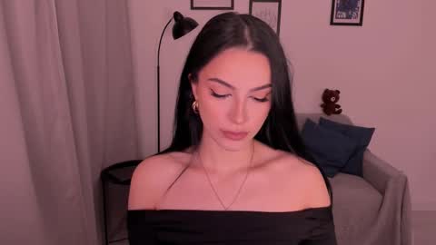 whoislulu online show from November 2025 06:46:02 PM