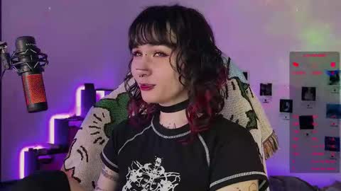 iggy iggz online show from October 2025 01:14:01 AM