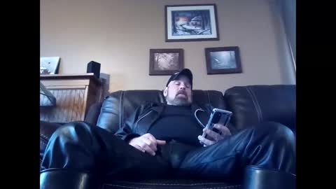 wibootdude online show from December 2024 08:05:02 PM