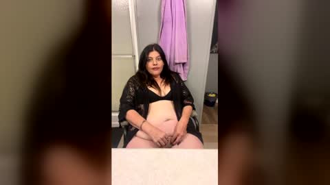 Katie Love online show from June 2026 10:45:02 PM