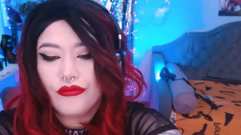 Laura  online show from February 2025 09:46:01 PM