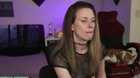 Snapshot of widthofapeach chatting on April 2026 12:45:01 AM Gretchen Jimmy online show from April 2026 12:45:01 AM