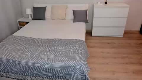 Snapshot of wifealone_x chatting on March 2025 03:59:01 PM Eva online show from March 2025 03:59:01 PM