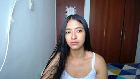 Ilauren online show from May 2026 12:44:01 PM