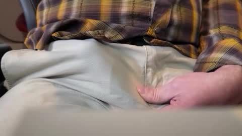 Snapshot of wiggo8 chatting on January 2026 03:17:02 PM HornDawg online show from January 2026 03:17:02 PM