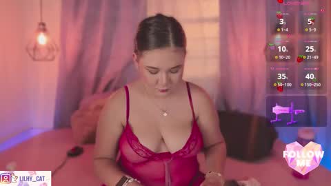 Lily  online show from September 2025 07:37:01 PM