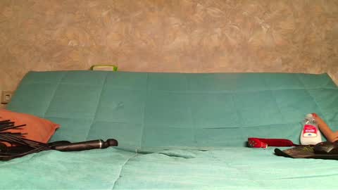 Anny online show from January 2025 11:22:01 AM