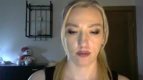 Alina online show from February 2025 02:38:02 PM