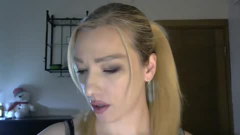 Alina online show from February 2025 08:31:02 AM