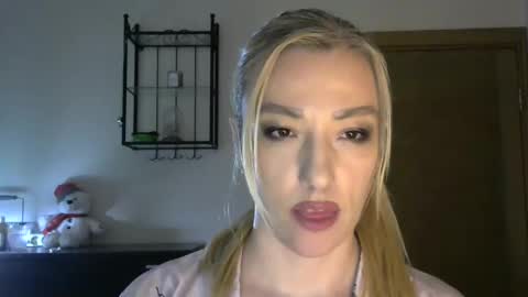 Alina online show from March 2025 11:39:02 AM