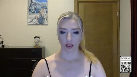 Alina online show from November 2025 02:39:01 PM