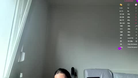 Mia online show from February 2026 04:13:01 PM