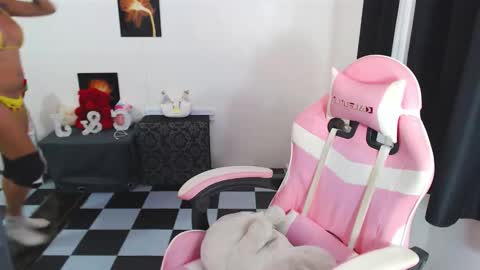 Chachi online show from November 2025 09:00:02 AM