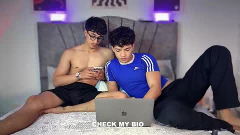 Snapshot of wilddesiree_ chatting on February 2026 03:35:01 AM WildDesire online show from February 2026 03:35:01 AM