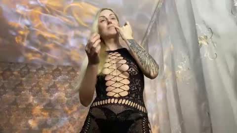 Snapshot of wildforestmuse chatting on March 2026 10:32:01 AM wildforestmuse twitter online show from March 2026 10:32:01 AM