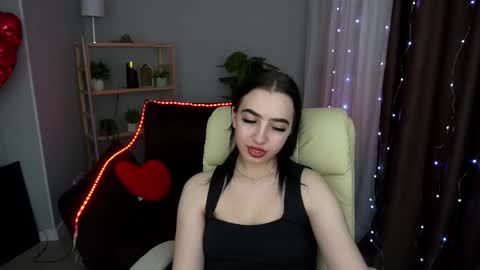 Alena online show from March 2025 04:44:02 PM