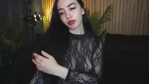 Alena online show from October 2025 12:38:02 PM