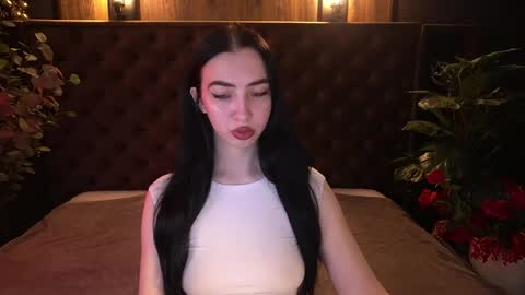 Alena online show from April 2026 05:57:01 AM