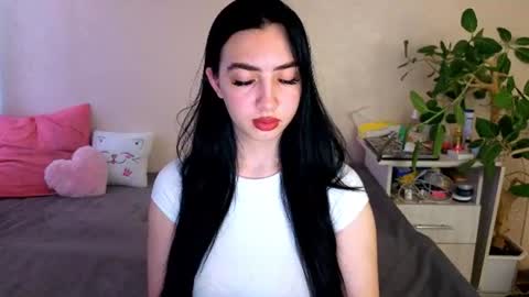 Snapshot of wildkittenx_ chatting on June 2026 03:56:01 AM Alena online show from June 2026 03:56:01 AM