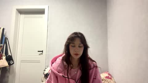 wildpeachh online show from October 2025 06:21:01 PM