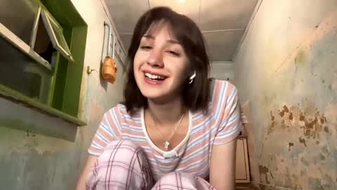 wildpeachh online show from May 2026 10:55:02 AM