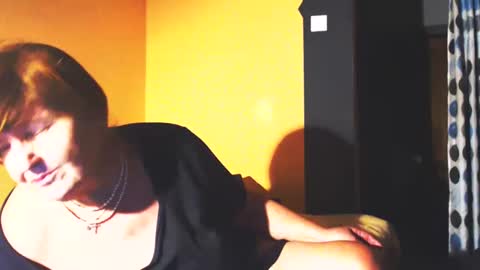 Snapshot of wildredcat chatting on February 2025 11:15:01 PM WildRedCat online show from February 2025 11:15:01 PM