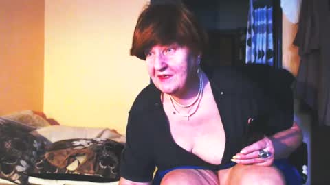 Snapshot of wildredcat chatting on February 2025 01:03:01 PM WildRedCat online show from February 2025 01:03:01 PM