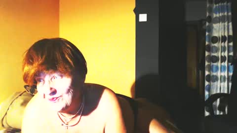 Snapshot of wildredcat chatting on March 2025 10:16:01 PM WildRedCat online show from March 2025 10:16:01 PM