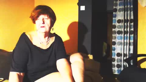 Snapshot of wildredcat chatting on March 2025 12:42:01 AM WildRedCat online show from March 2025 12:42:01 AM