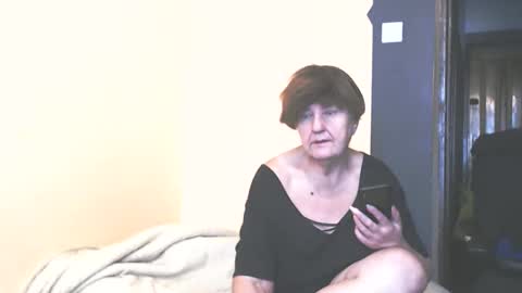 Snapshot of wildredcat chatting on September 2025 10:18:01 AM WildRedCat online show from September 2025 10:18:01 AM