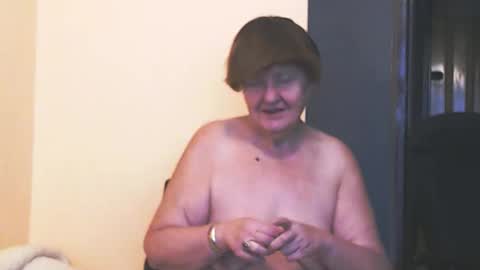 Snapshot of wildredcat chatting on October 2025 08:01:01 AM WildRedCat online show from October 2025 08:01:01 AM