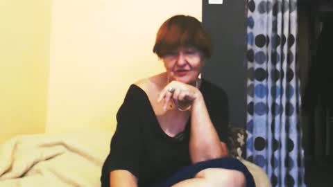 Snapshot of wildredcat chatting on October 2025 12:15:02 PM WildRedCat online show from October 2025 12:15:02 PM