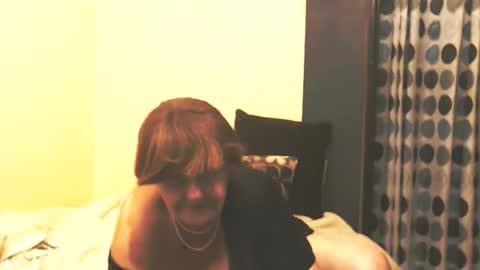 Snapshot of wildredcat chatting on October 2025 10:22:01 PM WildRedCat online show from October 2025 10:22:01 PM