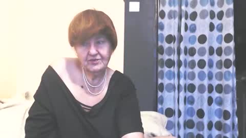 Snapshot of wildredcat chatting on November 2025 10:29:01 AM WildRedCat online show from November 2025 10:29:01 AM