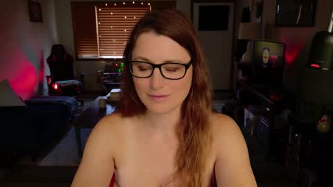 Ivy online show from October 2025 03:24:01 PM