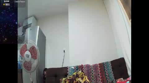 Wild Strawberry online show from February 2025 04:00:02 AM