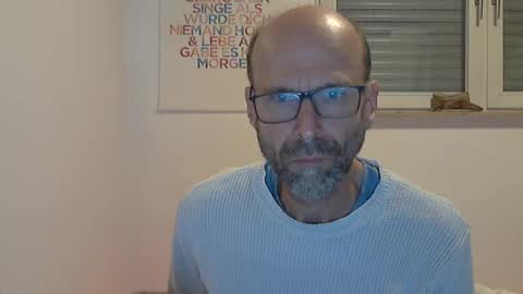 Lilian online show from September 2025 08:36:01 PM