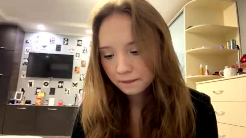 Olivia online show from March 2026 03:07:02 PM