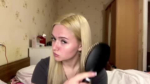 Snapshot of willettealfiero chatting on April 2026 04:41:01 PM Sophia online show from April 2026 04:41:01 PM