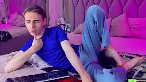 William online show from September 2025 03:08:02 AM