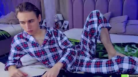 William online show from November 2025 04:22:02 AM