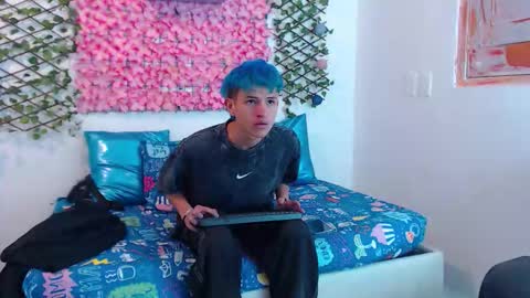 willians__ online show from September 2025 03:17:02 AM