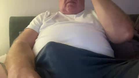 willieb777 online show from October 2025 01:27:02 AM