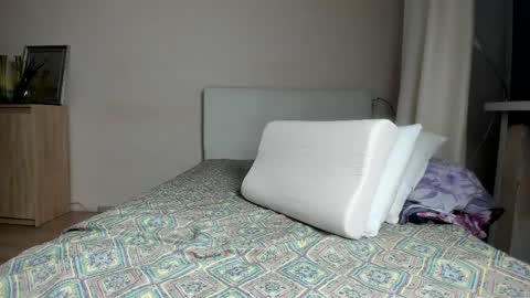 Wilhelmina better Willy online show from April 2026 07:44:01 PM