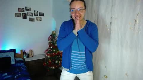 Snapshot of willmonkey chatting on December 2025 03:57:01 AM willmonkey online show from December 2025 03:57:01 AM