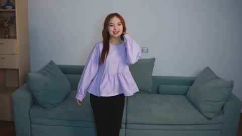 Snapshot of willodeanwassell chatting on November 2025 04:48:02 AM Lulu first day here online show from November 2025 04:48:02 AM