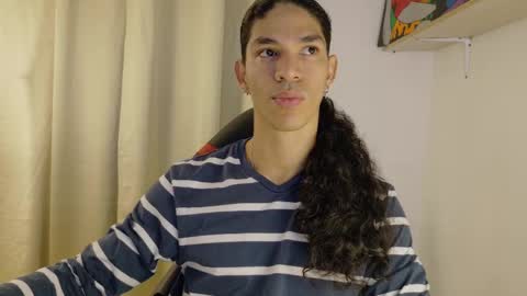 willy_veins online show from September 2025 01:00:02 PM