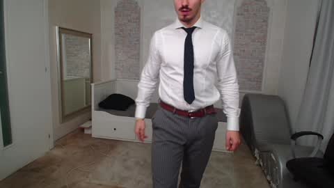 WilsonJules online show from December 2024 05:32:01 PM