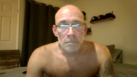 Snapshot of wingnutt765733 chatting on October 2025 06:43:02 AM wingnutt765733 online show from October 2025 06:43:02 AM